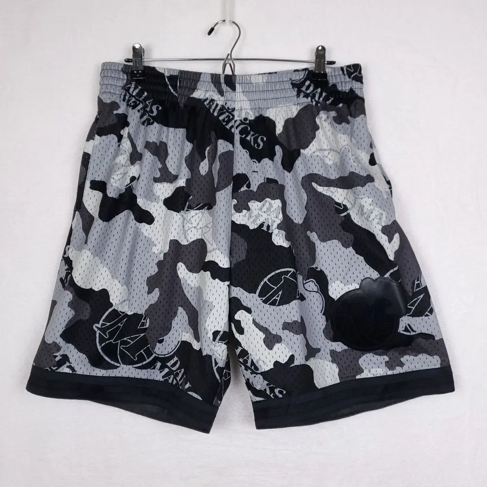 Dallas Mavs Mitchell &‎ Ness NBA L Large Jersey Shorts Gray Black Camo NWT